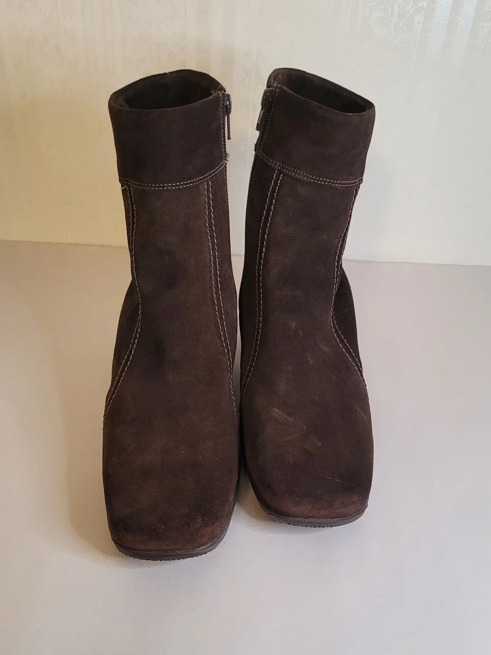 La Canadienne Tina Waterproof Suede Ankle Boot 10W